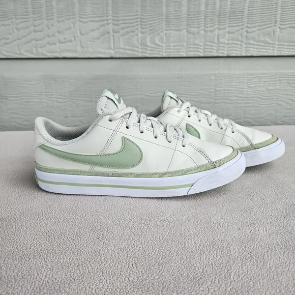 Nike Court Legacy Sneaker Shoe Phantom White Honeydew Youth SZ 4Y DA5380-005 - Picture 1 of 12